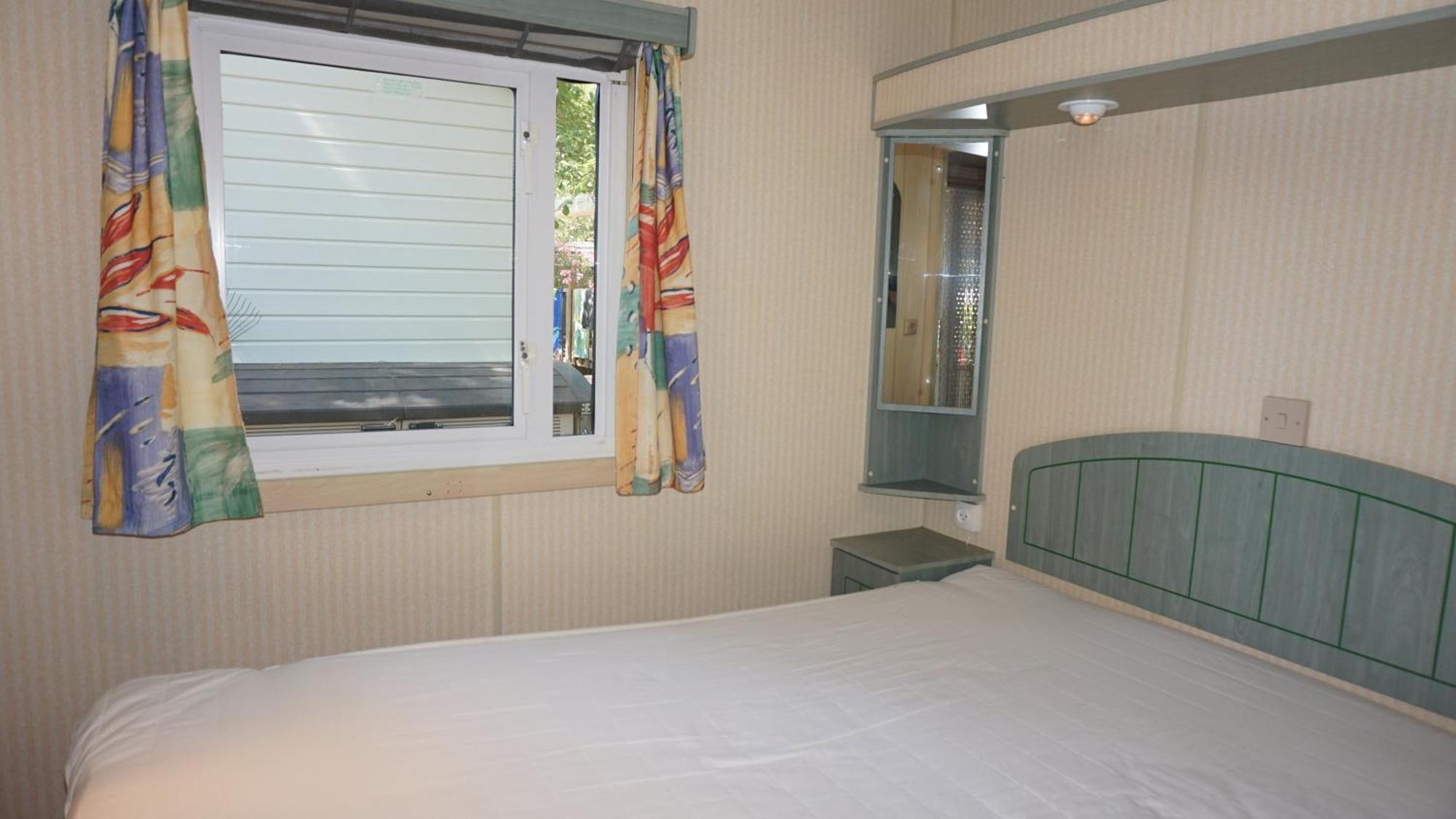 Chalets Met Buitenkeuken Op Camping Lei Suves - Joycasa Roquebrune-sur-Argens Cameră foto
